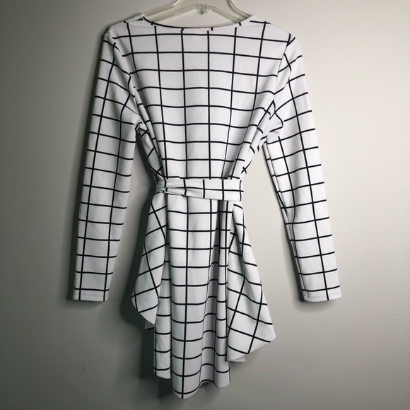 Black & White, Hi/Lo, Long Sleeve Top - Picture 2 of 3